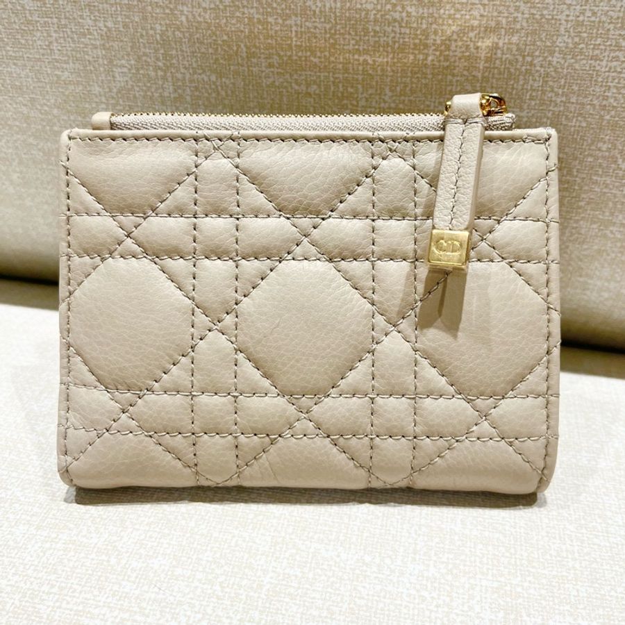 Dior caro dahlia沙色短夾-4