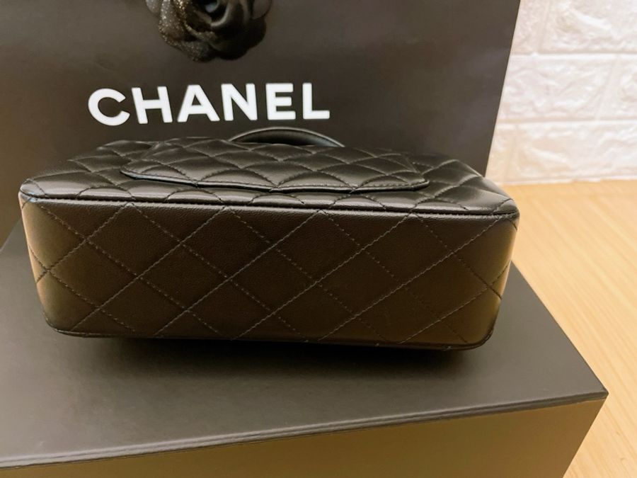 全配✨vip限定款香奈兒CHANEL Flap cf20 Handle黑金 coco經典菱格紋小羊皮淡金小獅子掛飾兩用包(黑金)-11
