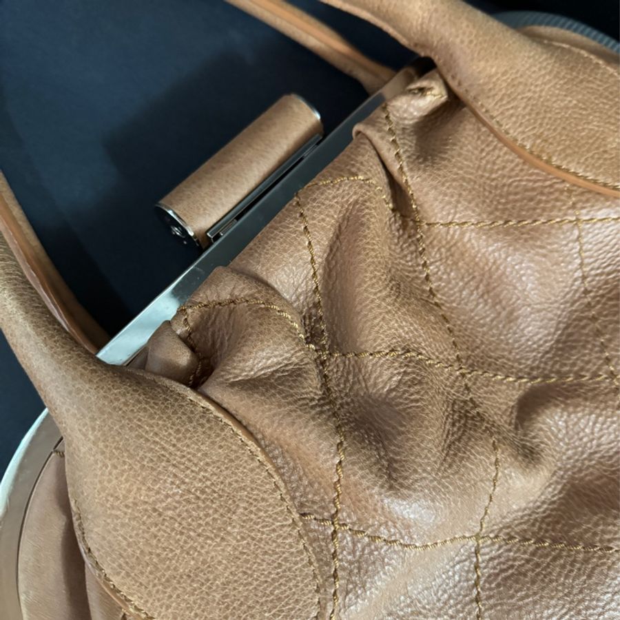 Chanel香奈兒 Wild Stitch Matelasse粗縫紋手提包 咖色 銀色五金-8