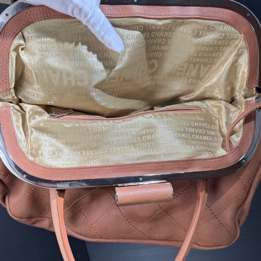 Chanel香奈兒 Wild Stitch Matelasse粗縫紋手提包 咖色 銀色五金-28