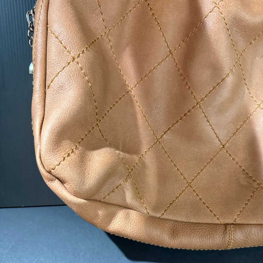 Chanel香奈兒 Wild Stitch Matelasse粗縫紋手提包 咖色 銀色五金-34