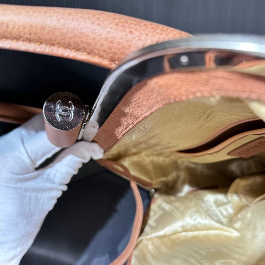 Chanel香奈兒 Wild Stitch Matelasse粗縫紋手提包 咖色 銀色五金-45