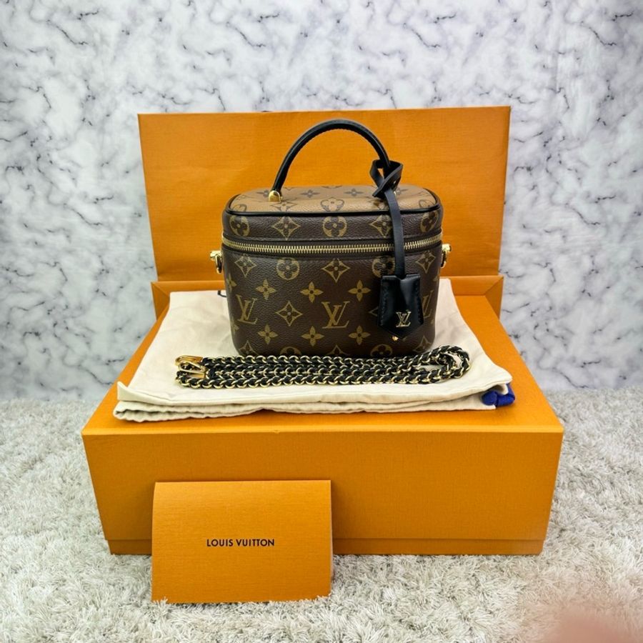 LV M45165 VANITY PM花紋LOG Monogram Reverse帆布拉鍊手提斜背化妝包 ⭕️⭕️晶片款⭕️⭕️-0