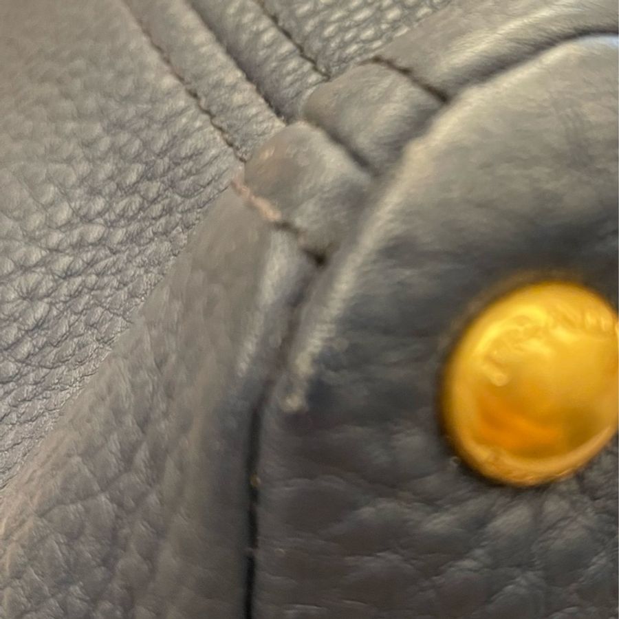 PRADA 荔枝紋牛皮超優質感藍色-11