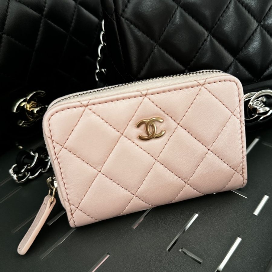 chanel 新款經典拉鍊零錢包 羊皮淡粉色 全新-0