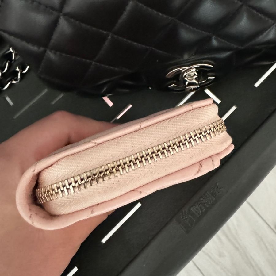 chanel 新款經典拉鍊零錢包 羊皮淡粉色 全新-3