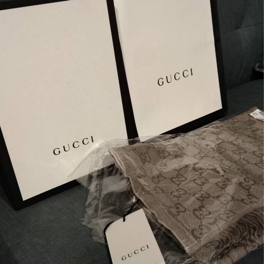 全新未使用有紙盒有紙袋-GUCCI圍巾款式5446194G2009764山羊絨 灰色(免運)-0