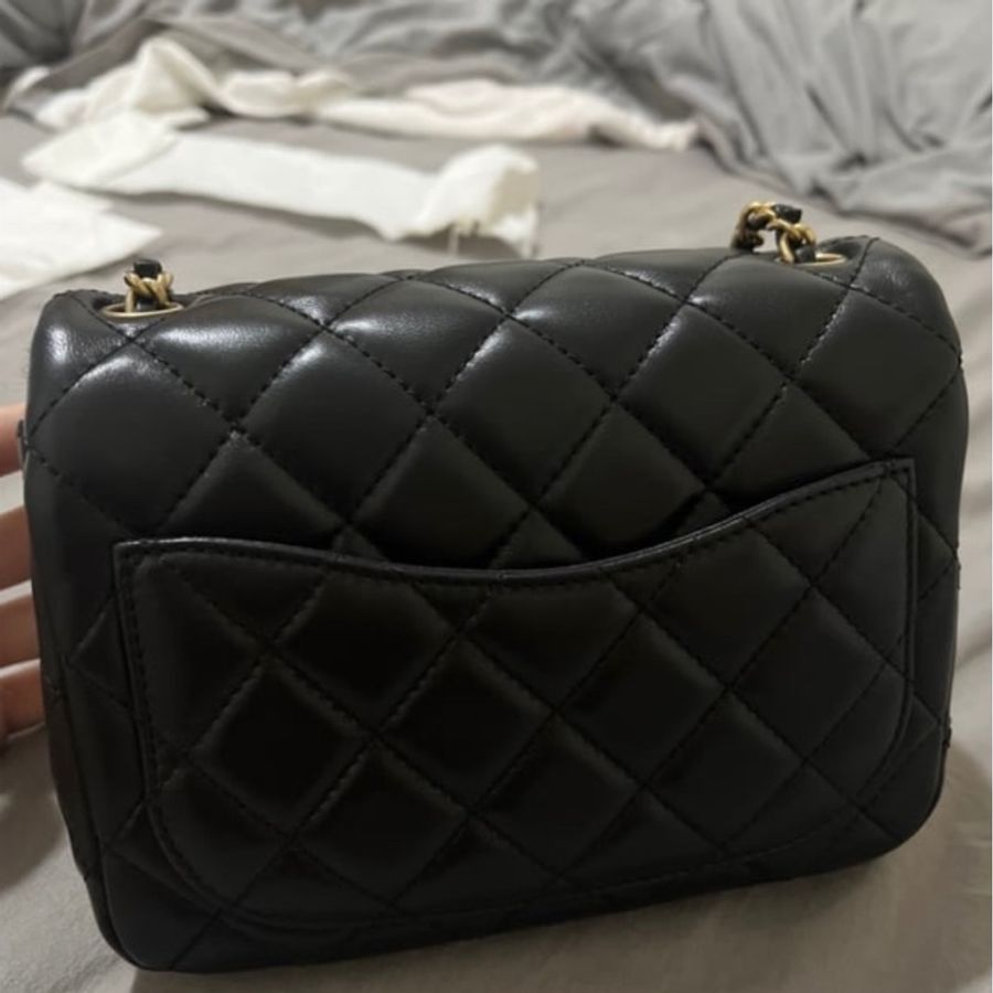 Chanel 17cm lambskin 金球-3