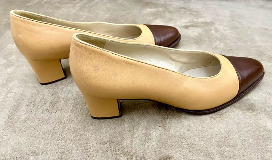Chanel 咖啡/米雙色經典高跟鞋-13