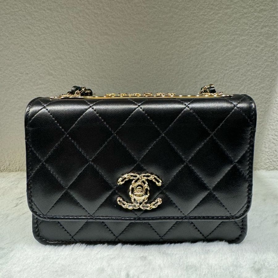 (全新）Chanel 皮穿鍊logo mini trendy-0