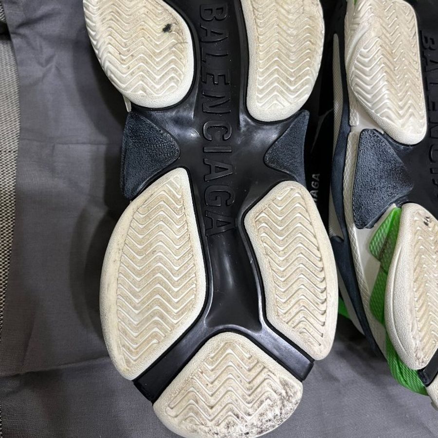 巴黎世家 Triple S 復古老爹鞋/厚底鞋 EU39-9