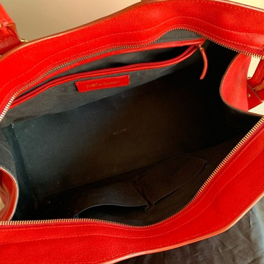 Yves Saint Laurent CHYC LEATHER HANDBAG-14