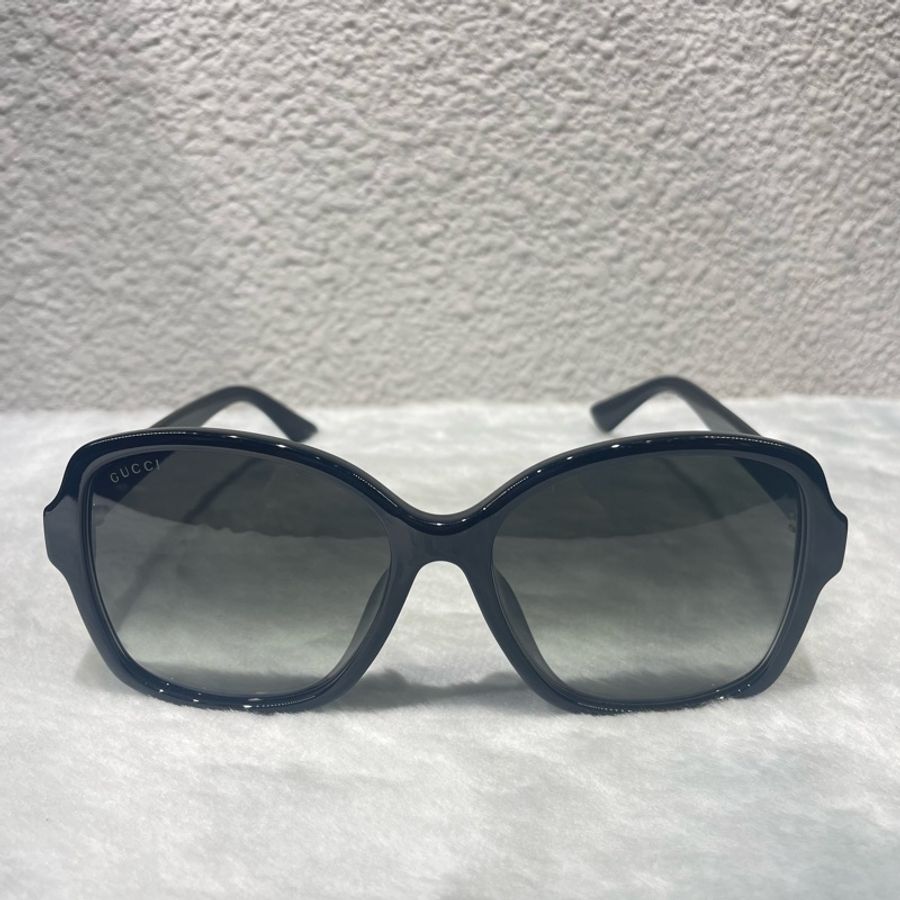 (全新)Gucci粗黑墨鏡-0