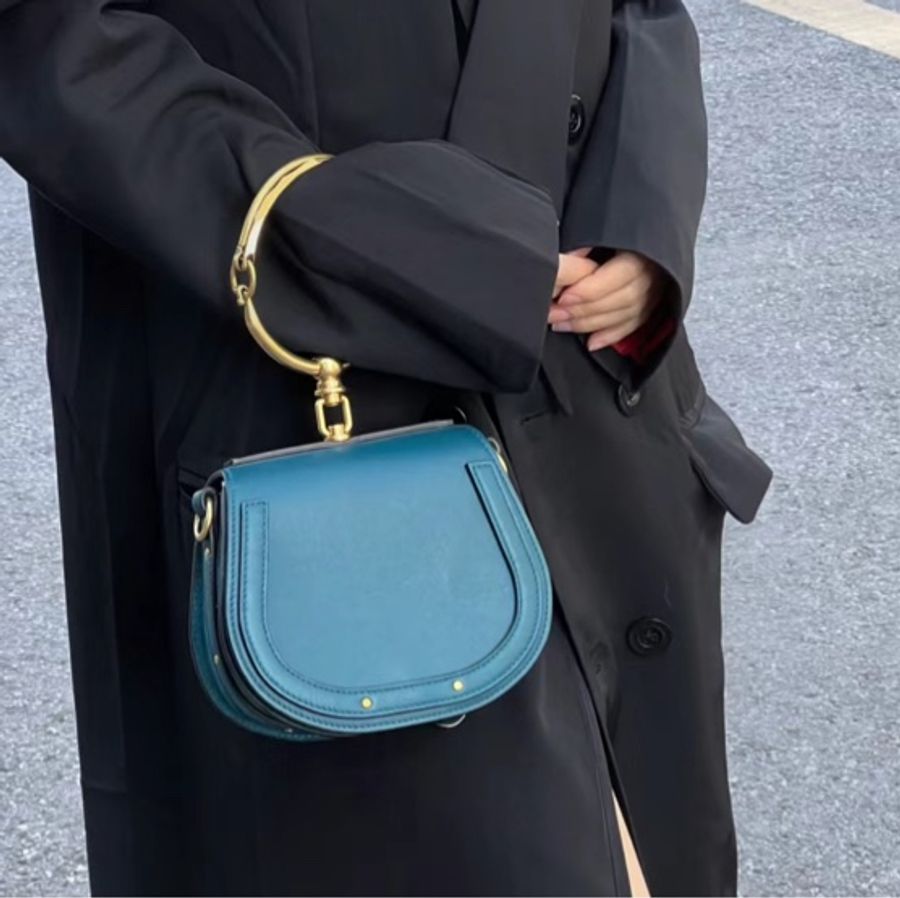 chloe Nile-9