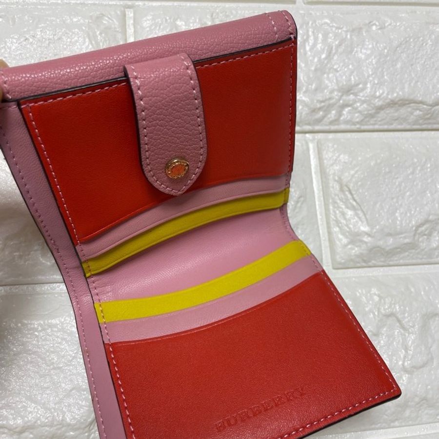 Burberry LEATHER WALLET-3