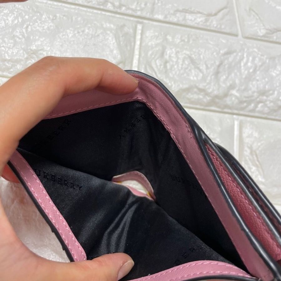 Burberry LEATHER WALLET-4
