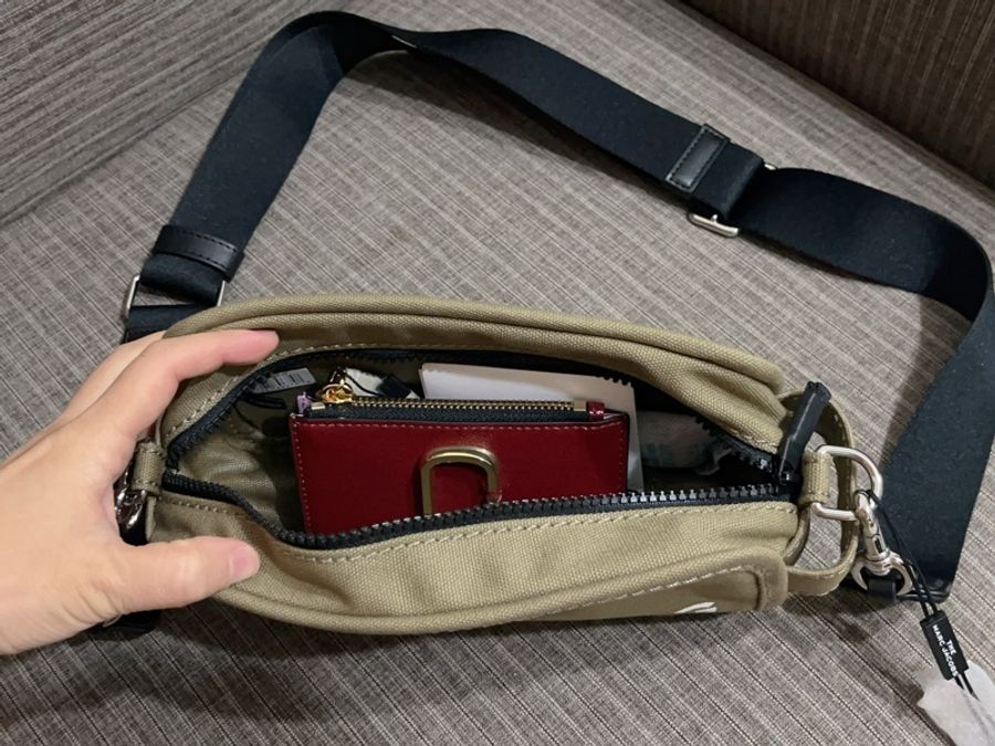 全新優惠Marc jacobs top zip logo零錢包鑰匙圈短夾/酒紅色/撞色-4