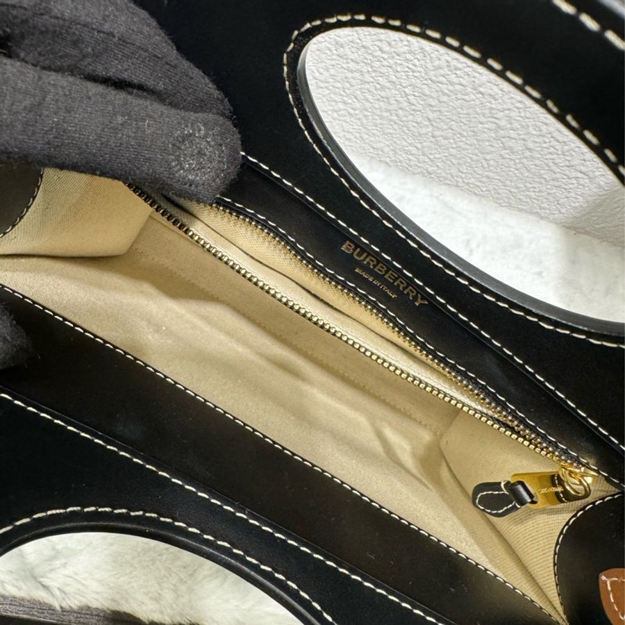 全新閒置品 Burberry mini pocket bag-2