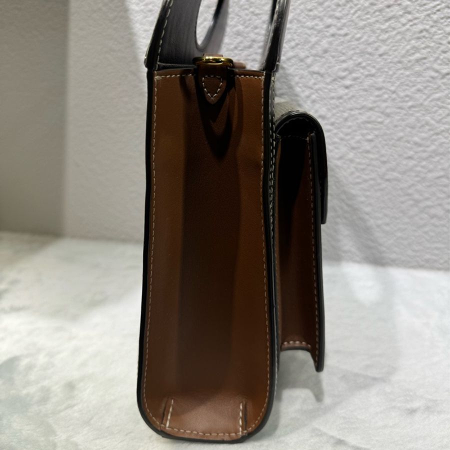 全新閒置品 Burberry mini pocket bag-3