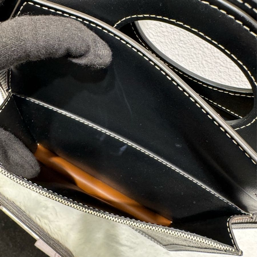 全新閒置品 Burberry mini pocket bag-4