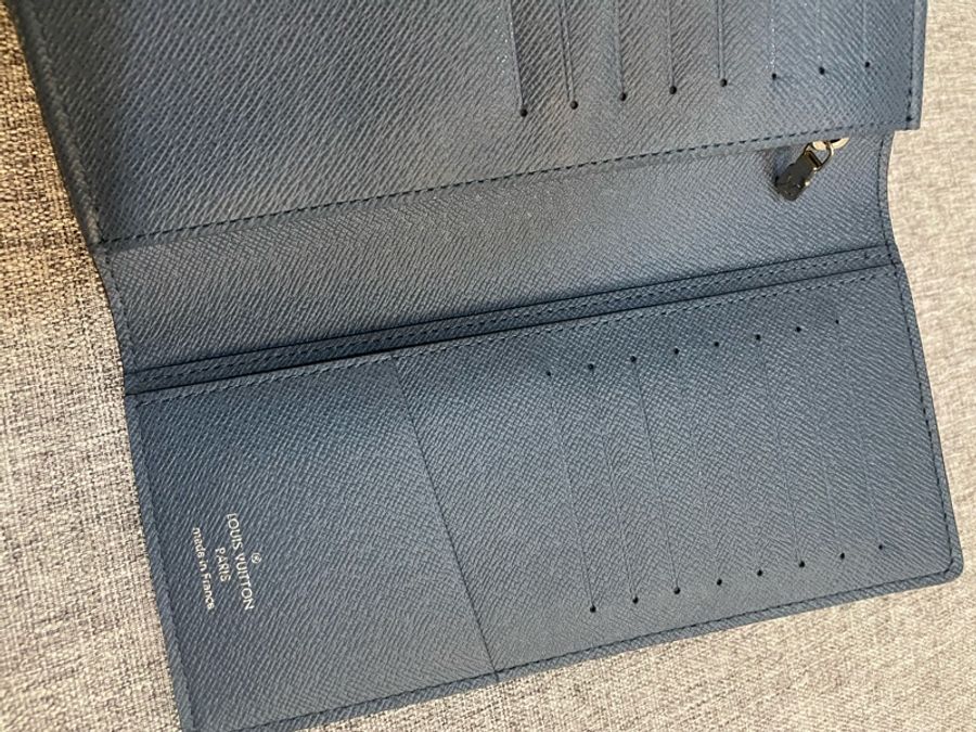 Louis Vuitton LV BRAZZA 深藍長夾-1
