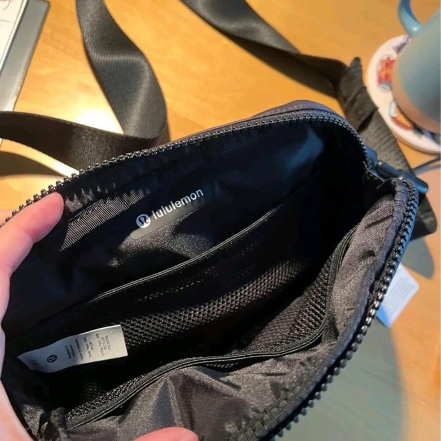 正品現貨 - Lululemon 腰包(1L款)-2