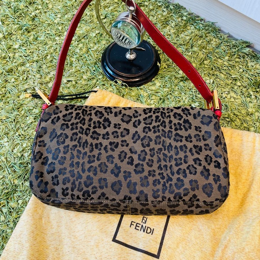 二手正品FENDI 豹紋/貝貴提肩背包/BAGUETTE/vintage-4
