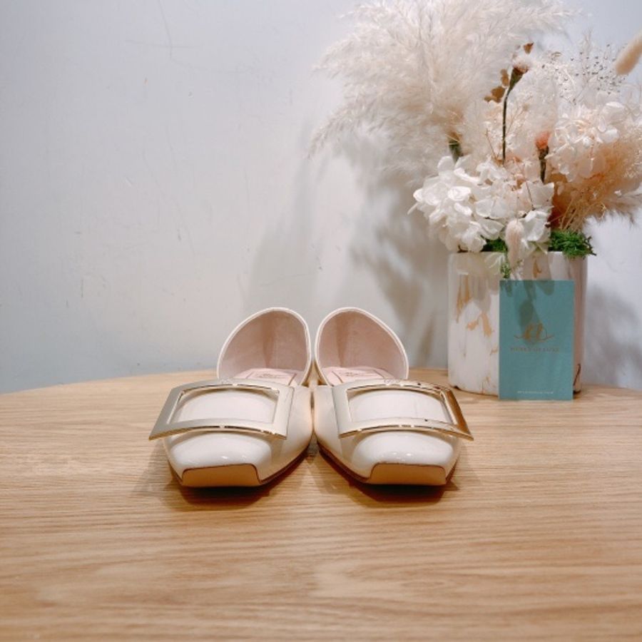 Roger Vivier 經典漆皮方扣芭蕾舞鞋 38-1