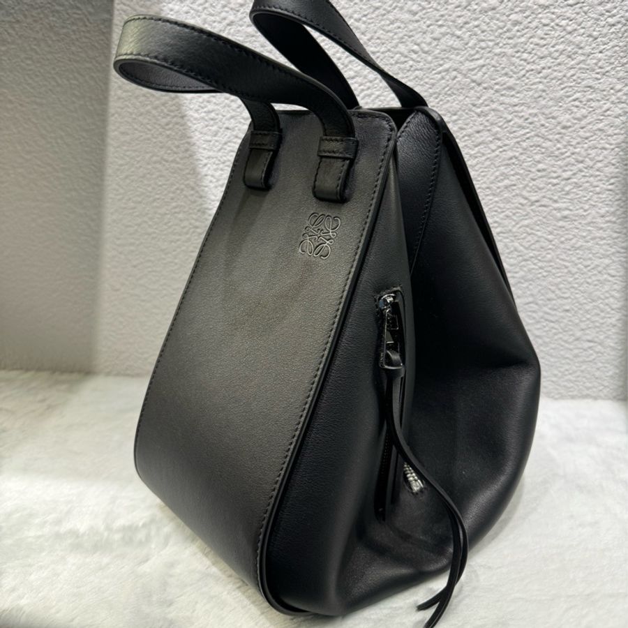 (全新)Loewe Hammock經典黑色牛皮+銀扣-0