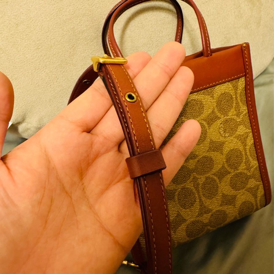 二手 COACH 塗層帆布印花迷你托特手袋 手機包 小廢包-4