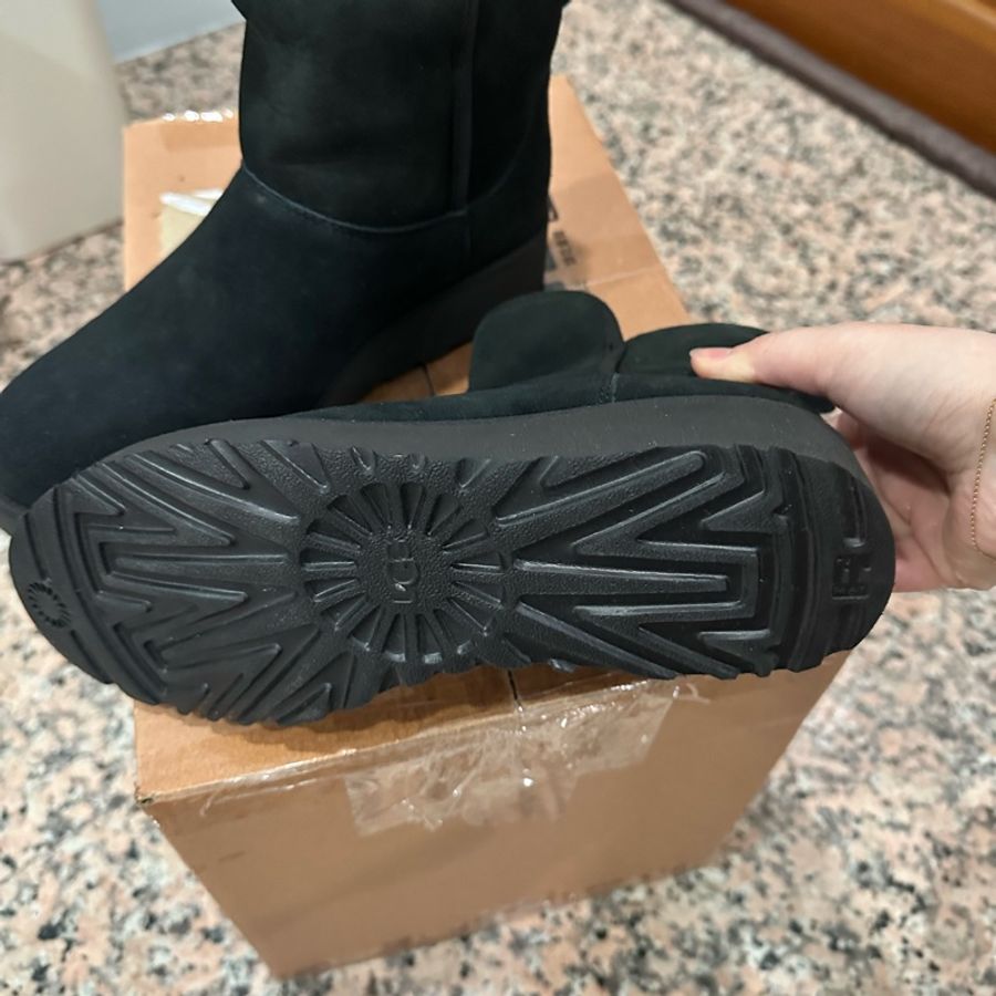 UGG 保暖雪靴 （購於澳洲）-1