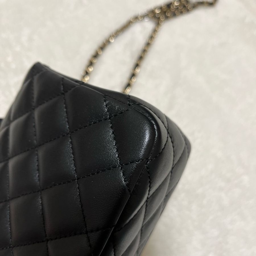 Chanel 香奈兒 CF20 mini handle bag 23A黑金手柄 水鑽mini CF小號19公分,全新全配。-16