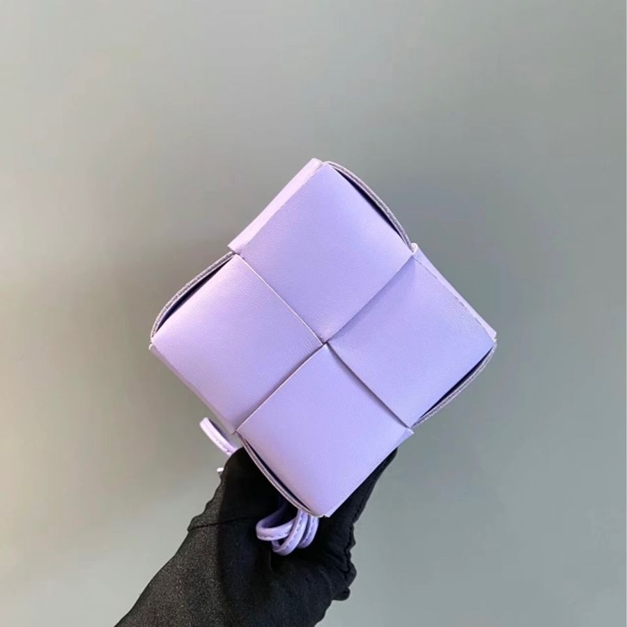 【哥吉拉精品時尚】BOTTEGA VENETA 小水桶包 寶寶紫 (誠可議🔪勿擾)-1
