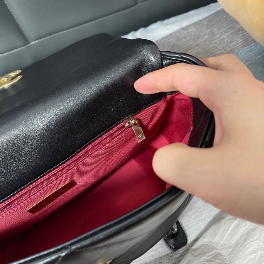 Chanel 19bag 30cm 全配閒置品少用-17