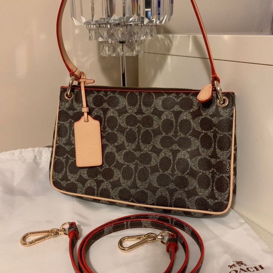 Coach-1