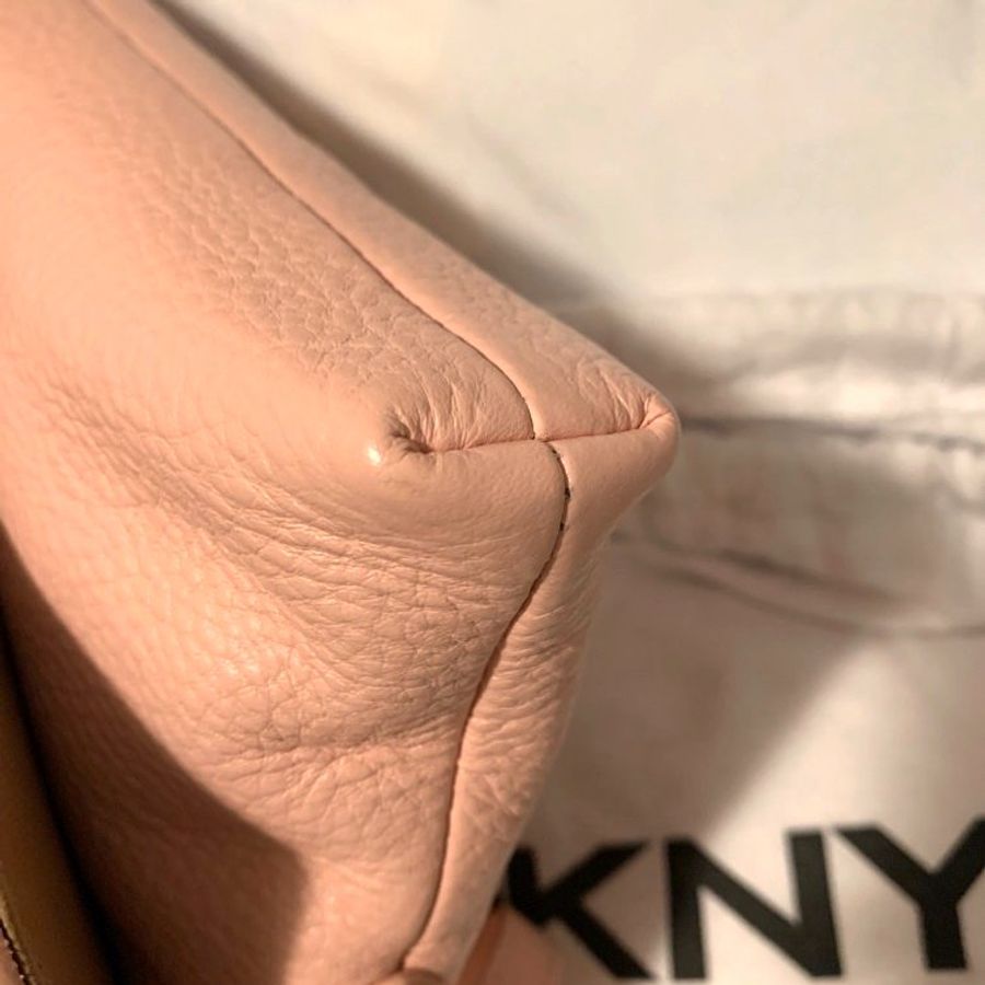 DKNY-7