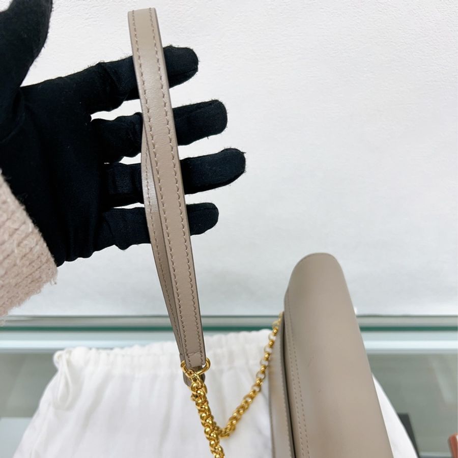 Chloe C clutch with chain 灰色 C釦鏈條包/ 斜挎單肩包-11