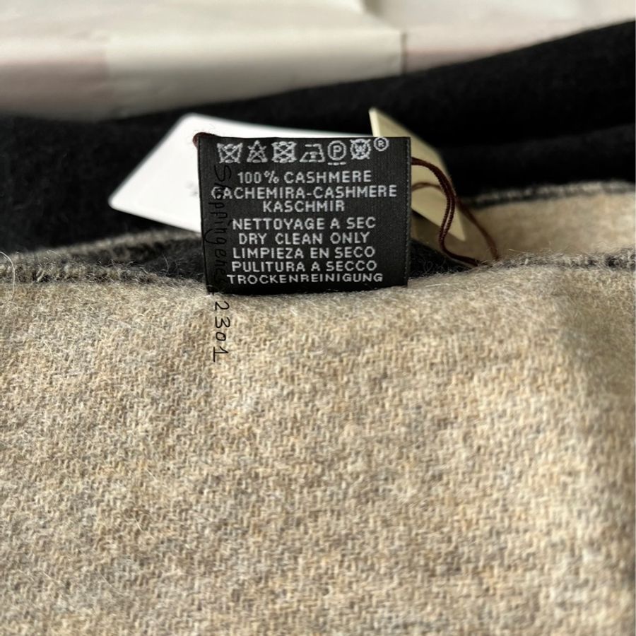 🈚️已售出🈚️Hermès double face 愛馬仕 雙面 圍巾 喀什米爾羊絨 披肩-7