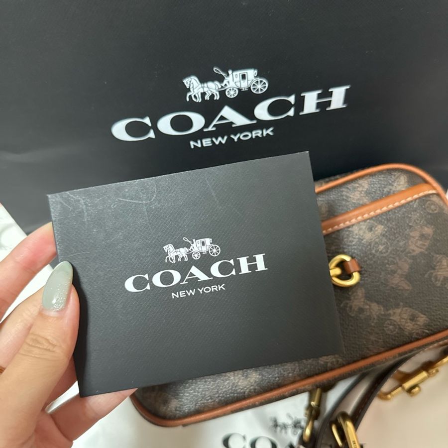 Coach 馬車圖案相機包-12