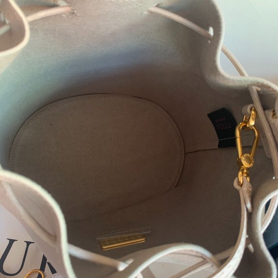Furla bucket bag-12