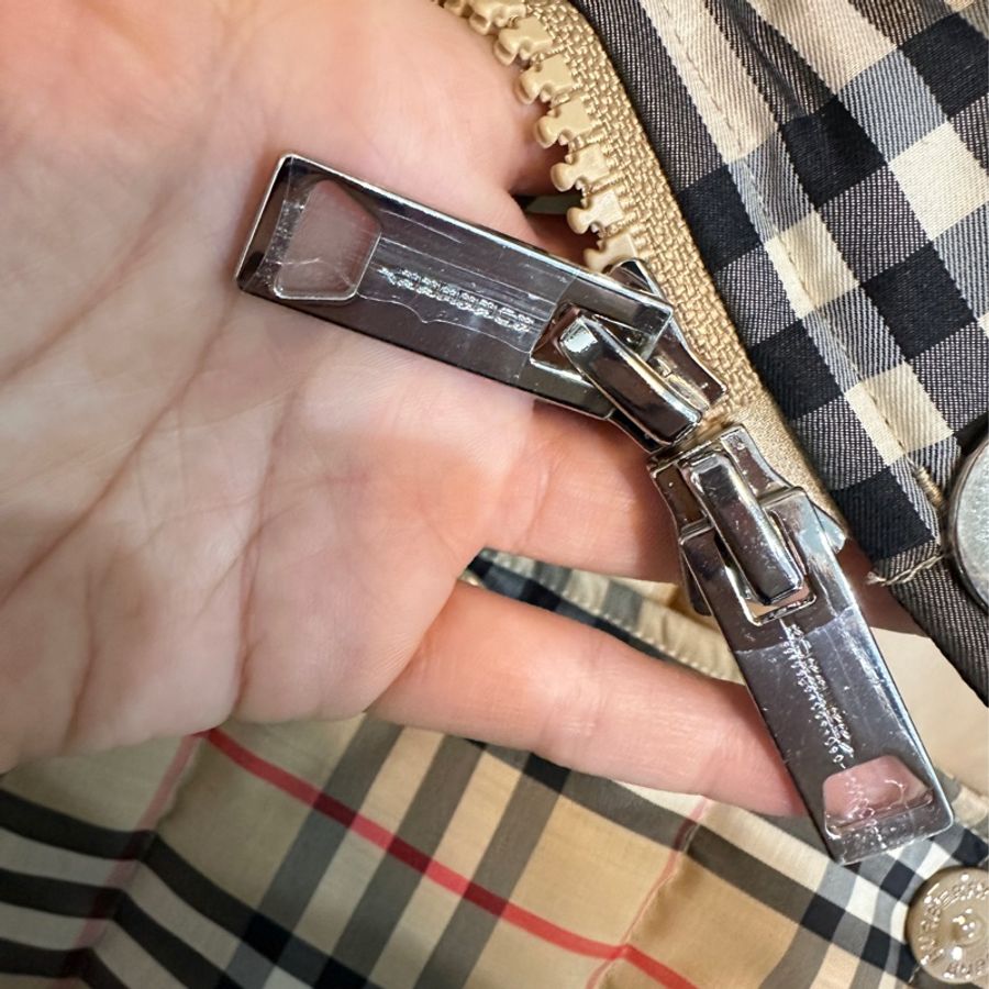 Burberry 羽絨背心-4