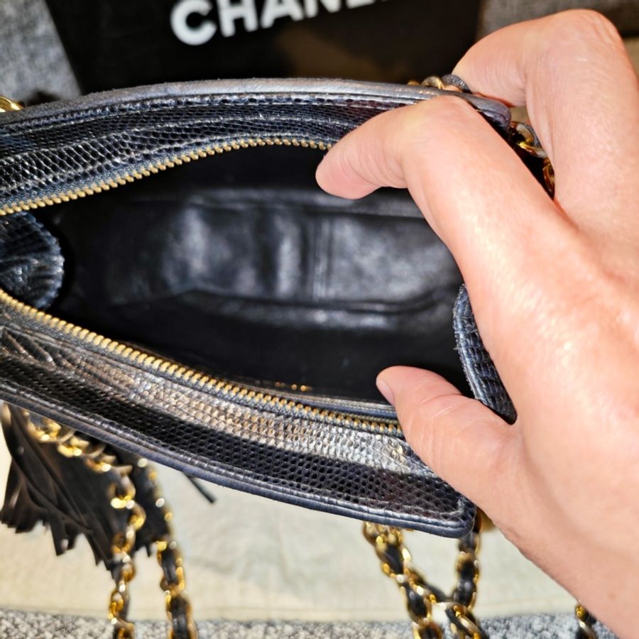 Chanel Vintage 香奈兒蜥蜴皮元寶包 卡標齊-7