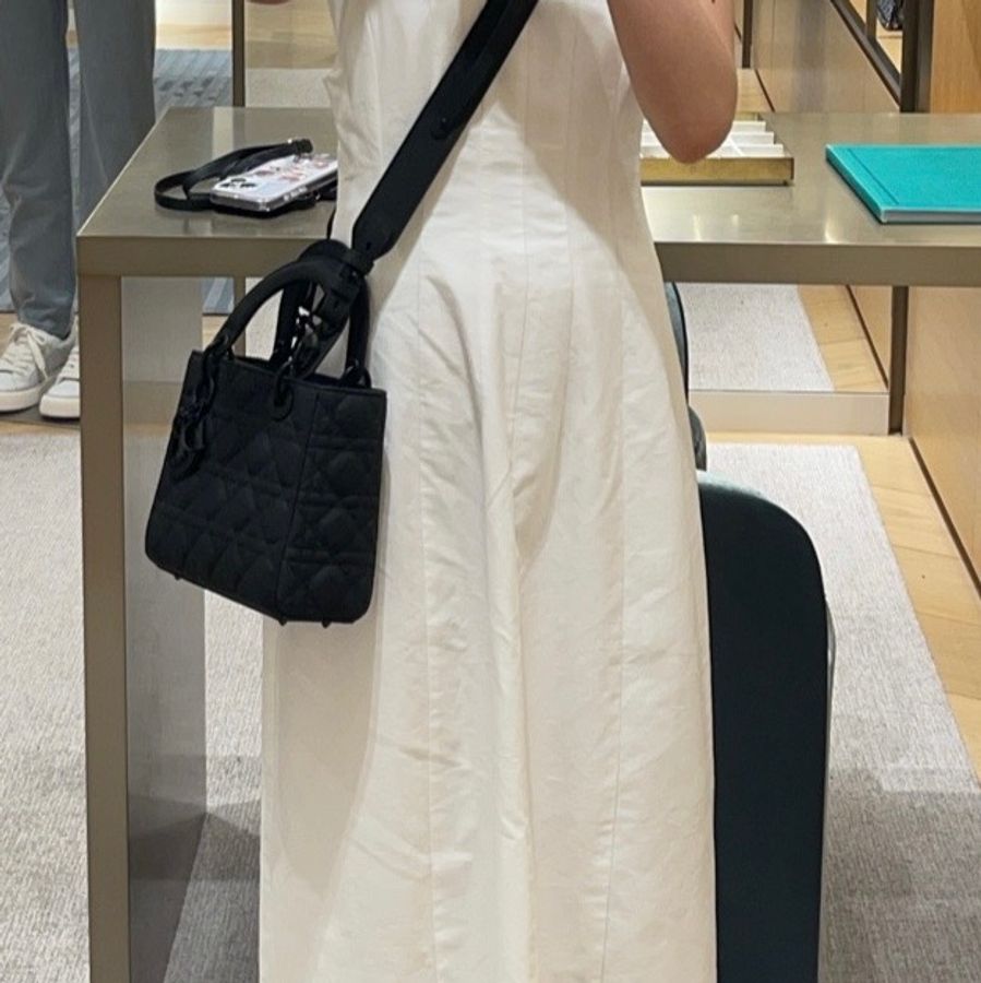 Dior全新黛妃磨砂黑-4