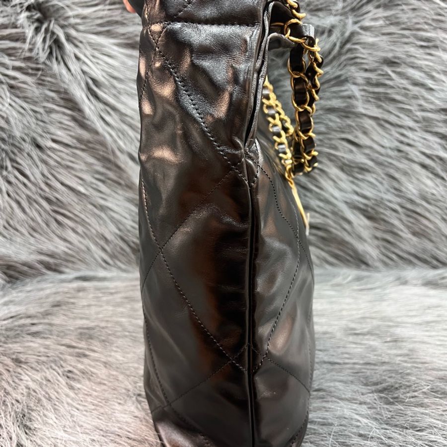 Chanel AS3261 黑色 金釦 22 中號 垃圾袋 肩背包-1