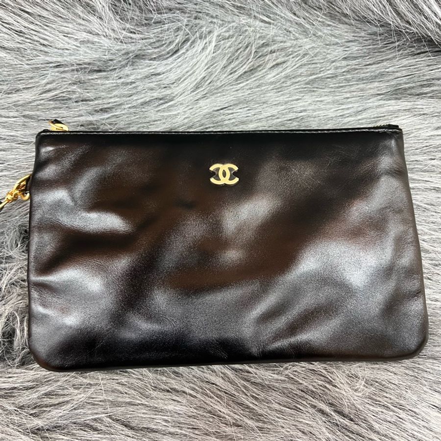 Chanel AS3261 黑色 金釦 22 中號 垃圾袋 肩背包-16
