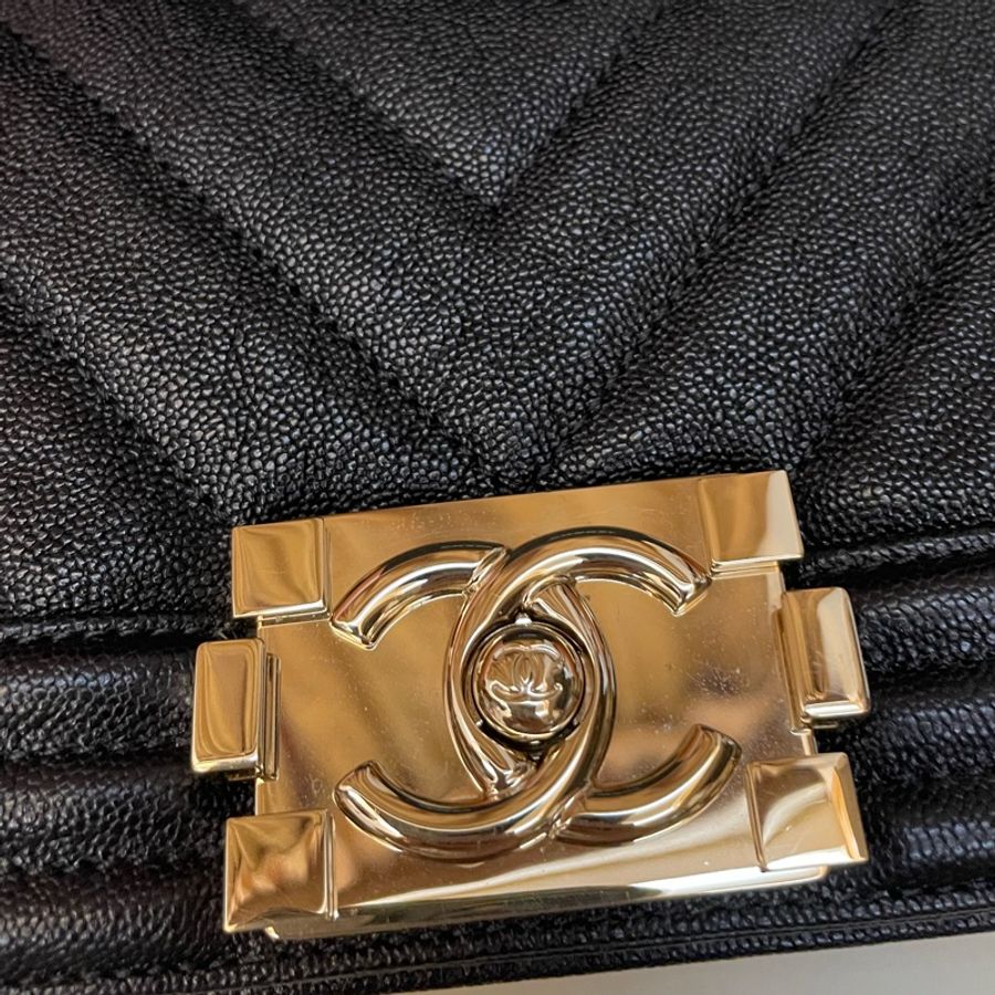 Chanel mini boy 經典人字紋 金釦-15
