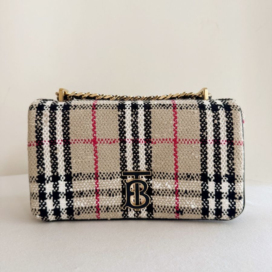 便宜賣Burberry Lolabag TB lola 斜背包優雅金釦金鏈-0