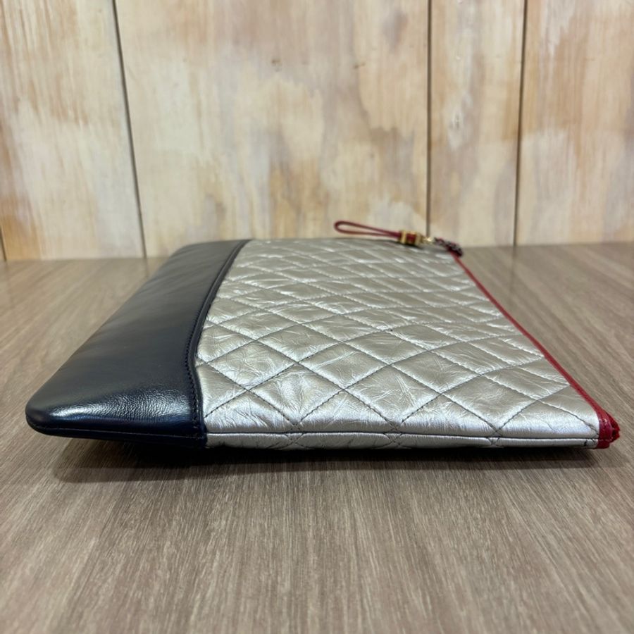 稀有Chanel A84288銀復古牛皮流浪系列手拿包-4