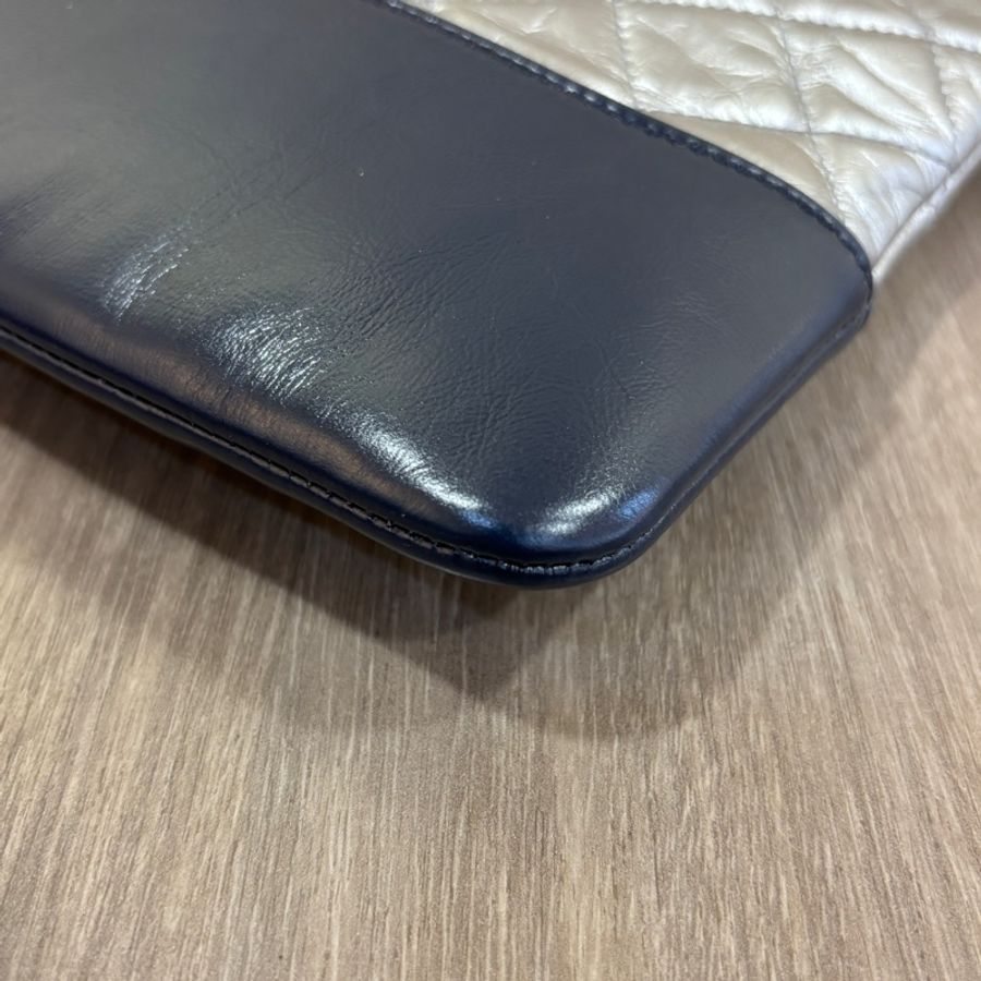 稀有Chanel A84288銀復古牛皮流浪系列手拿包-18