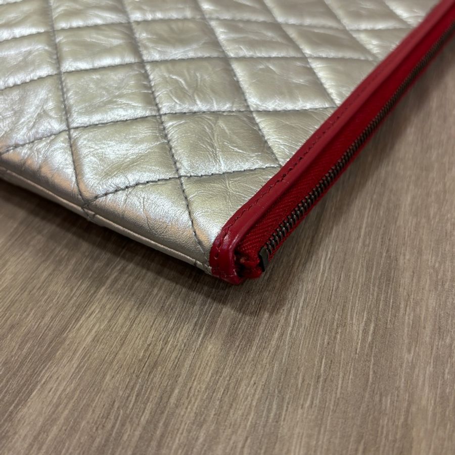 稀有Chanel A84288銀復古牛皮流浪系列手拿包-19